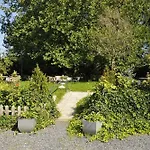 Vroenhof 2*
